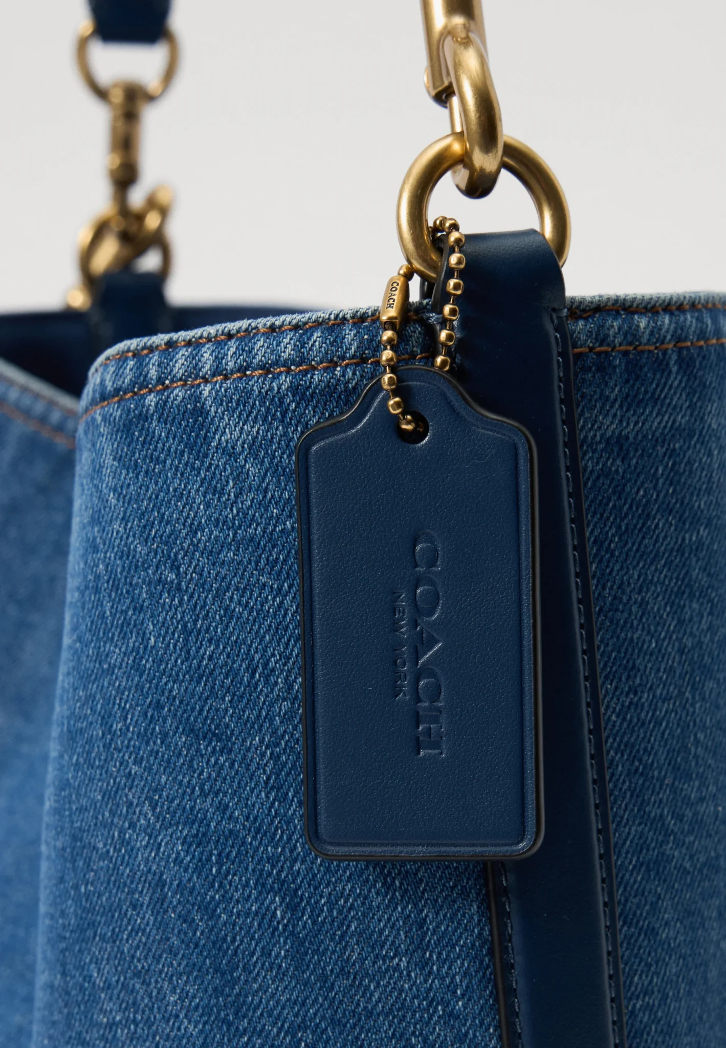 Bolsa Coach Willow bucket denim - Imagem 4