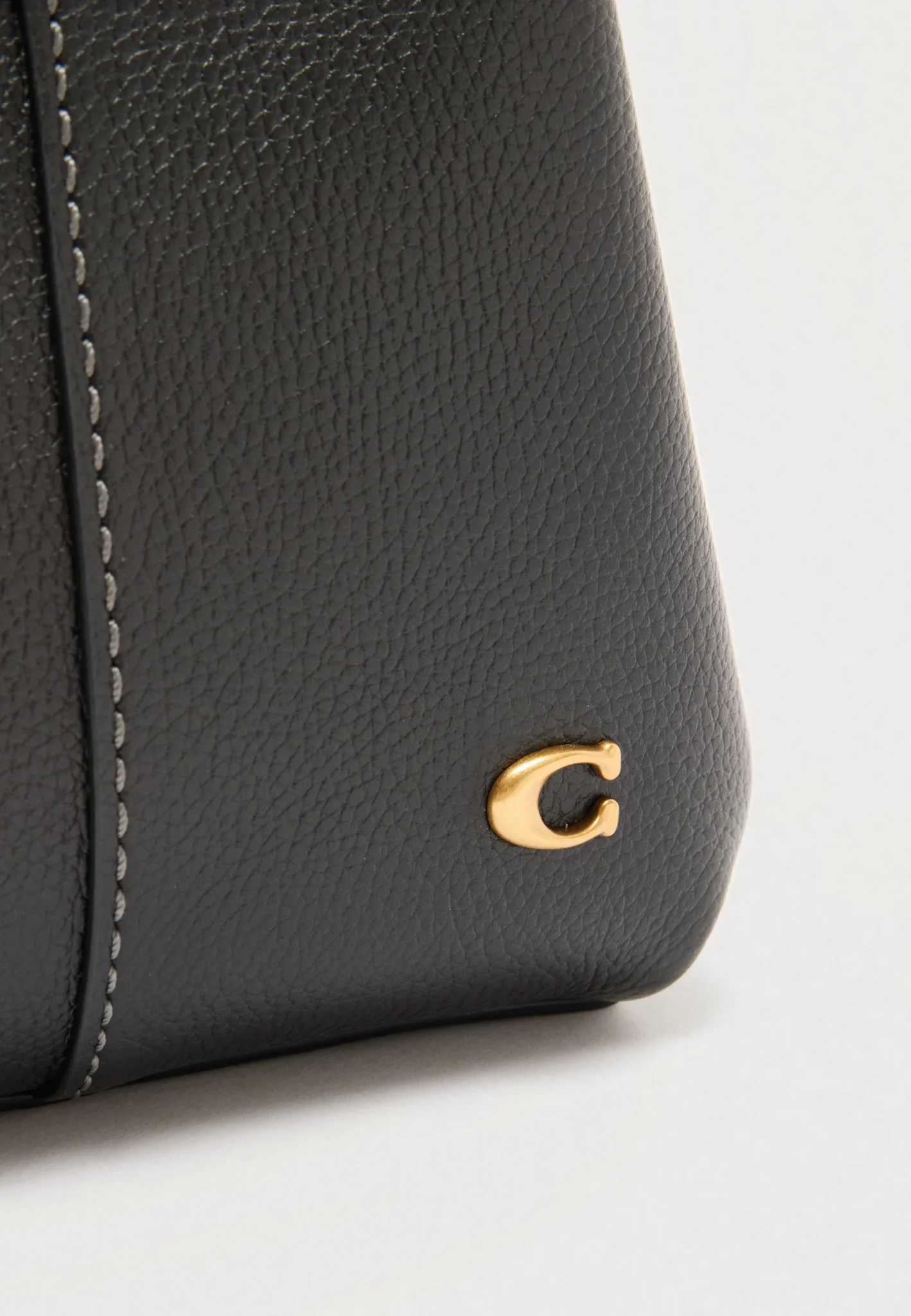 Bolsa Coach Lana shoulder 19 preta - Imagem 4