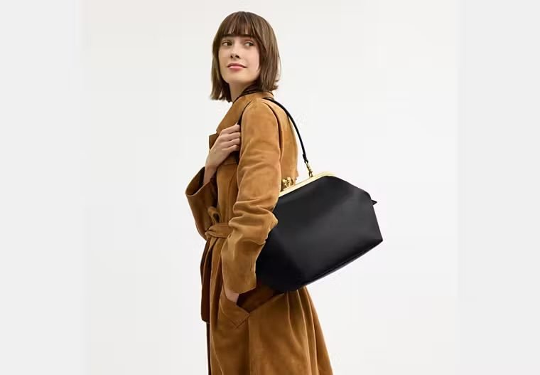 Bolsa Coach Large Kisslock Frame Preto - Imagem 4